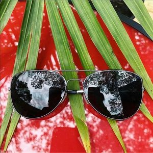 Caroline Herrera Sunnies